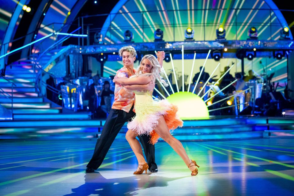  AJ and Saffron performed a Samba to Walking On Sunshine on Saturday's show