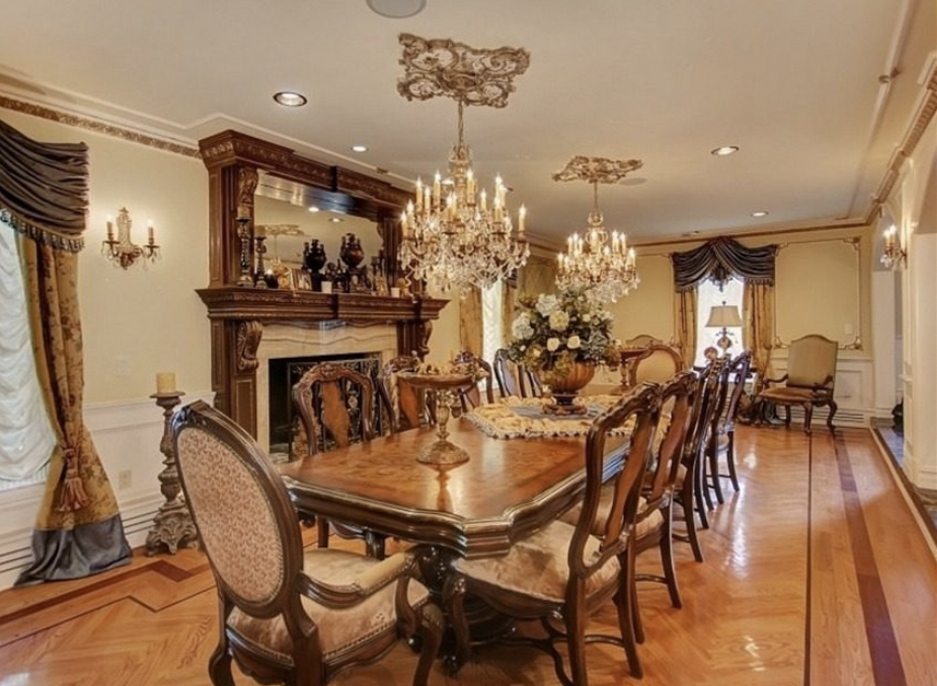  Joe's multimillion-dollar mansion in New Jersey measures a whopping 10,044 square foot