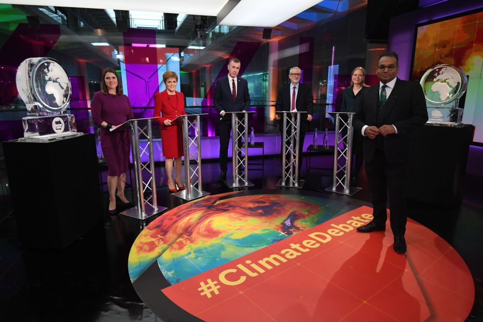  The ice sculptures could be seen next to the leaders in tonight's debate on climate change