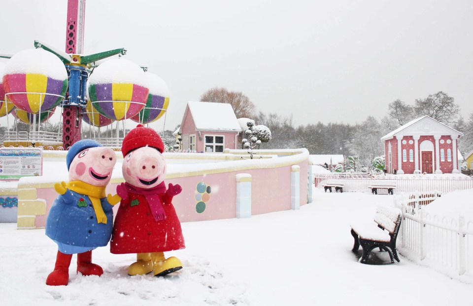  Peppa Pig is also ready for Christmas this year at Paultons Park