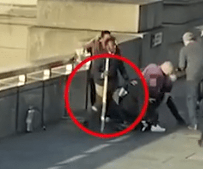  Dramatic footage shows a man wielding a narwhal tusk after grabbing it off a wall and chasing the suspect to London Bridge