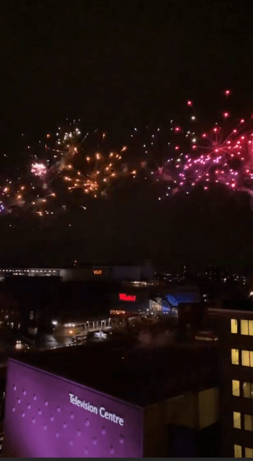  The night sky of London was lit up