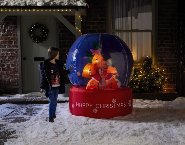 This giant Kevin snowglobe would make the perfect outside decoration