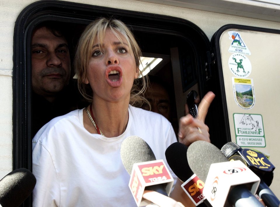  Alessandra Mussolini argues with reporters in 2005