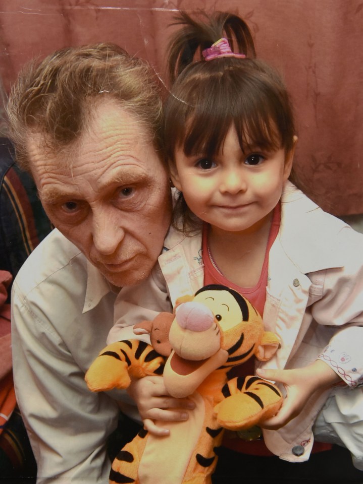  Tasnim Lowe with her Grandfather George Lowe