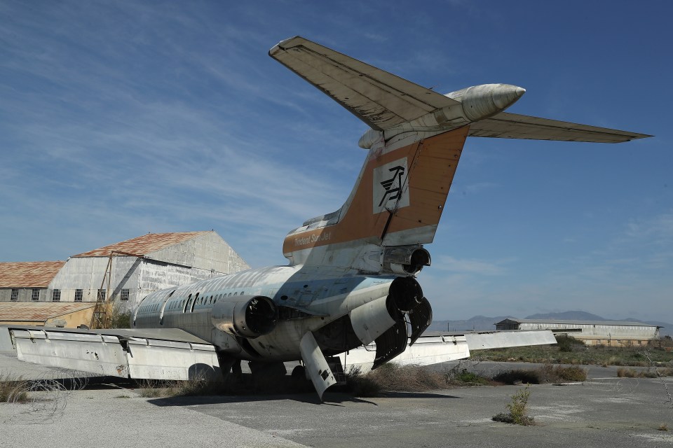  It's now pictured abandoned and decaying on the tarmac