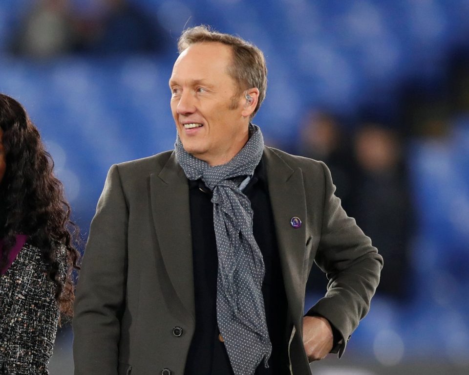  Lee Dixon left fans in hysterics with his cheeky comment