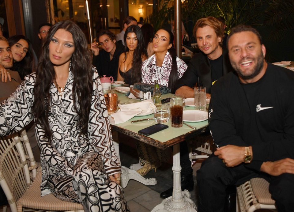  Bella Hadid, Kourtney Kardashian, Kim Kardashian West, Jonathan Cheban and David Grutman backstage at Dior Men's Show