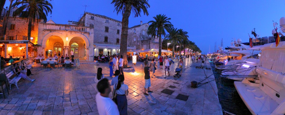  The island has a rich past as a Greek then Roman colony and an important Venetian port