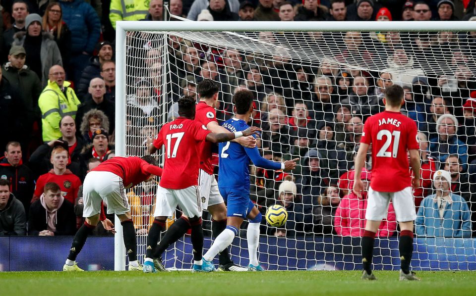  Lindelof turns into his own net