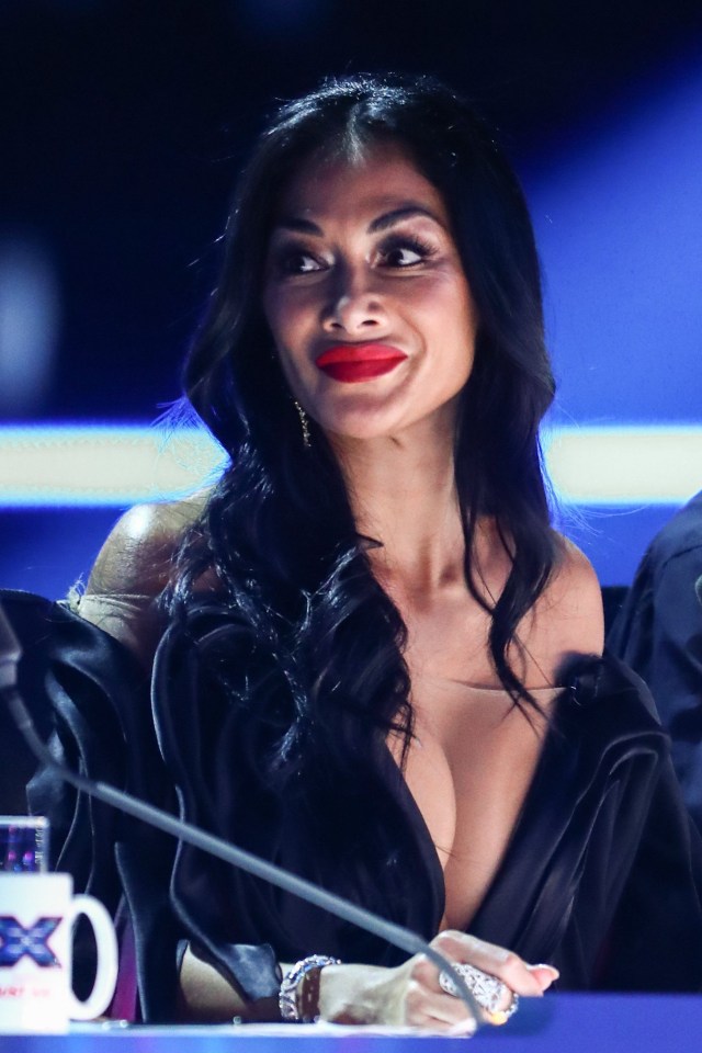 Nicole Scherzinger put on a busty display