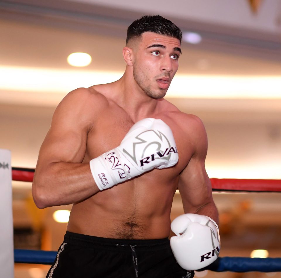  Tommy Fury will return to the ring for his first time since his Love Island appearance