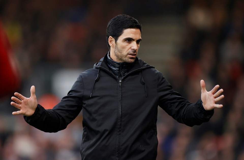  Mikel Arteta knows a win against Chelsea on Sunday is a must if he wants to challenge for the top six