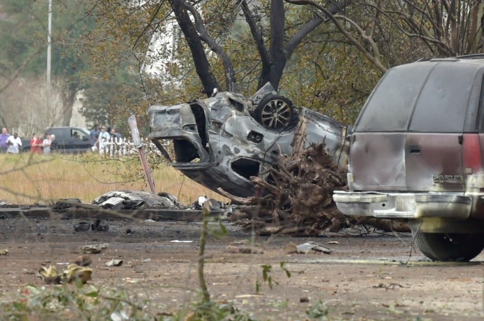  The twin-engine plane crashed in a car park in Lafayette, Louisiana