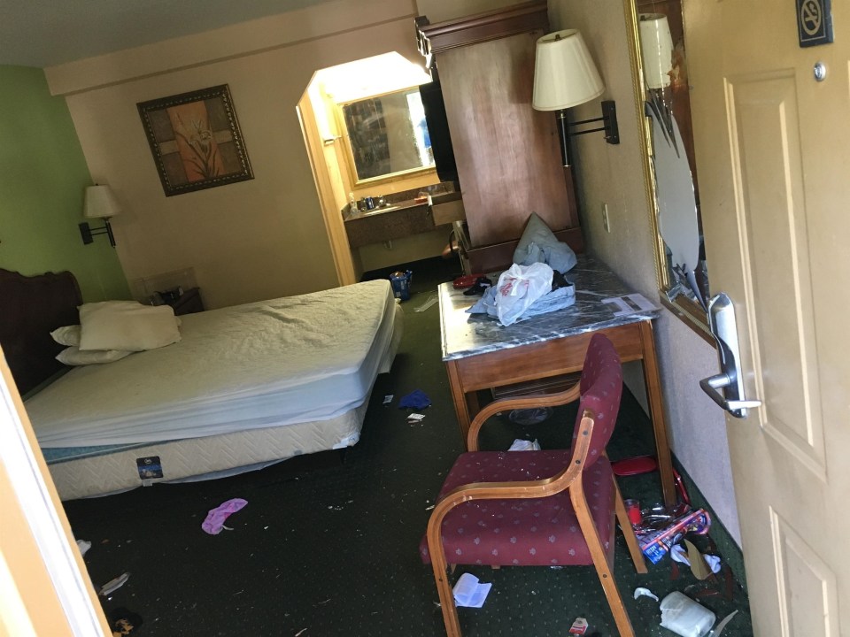  The couple's room contained a smashed mirror