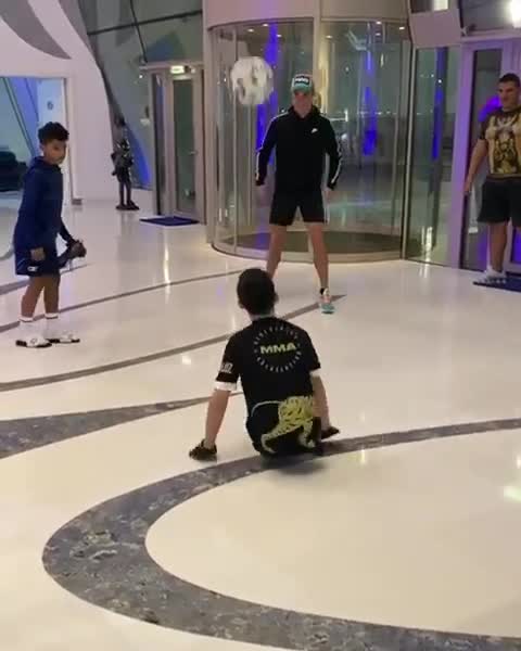  Ali enjoyed a game of keepy-uppies with Ronaldo