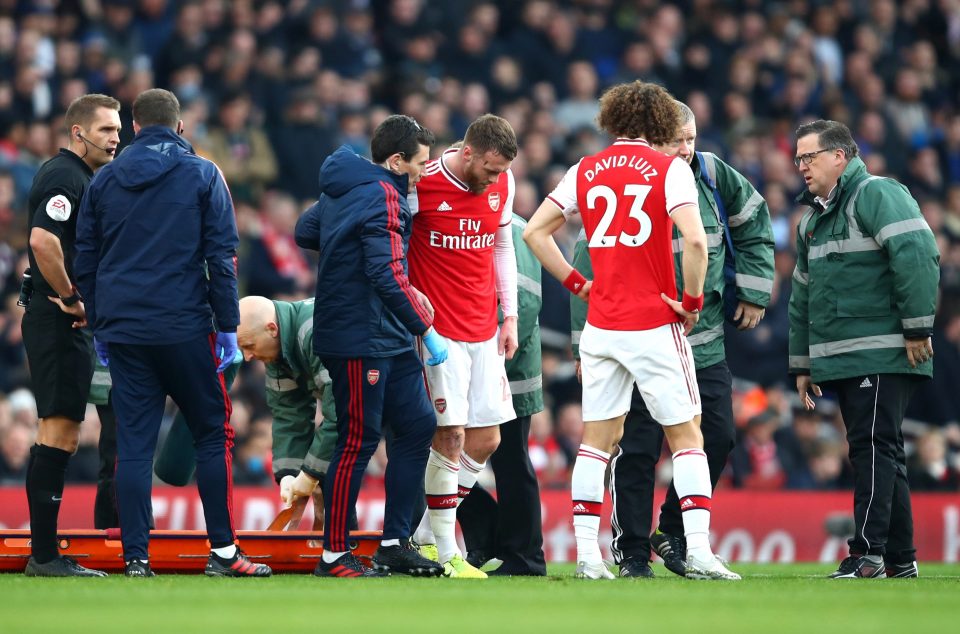  Chambers was forced off early on for Arsenal