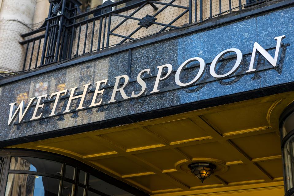  Wetherspoon's will be ushering in the new year with a countrywide sale on a range of drinks