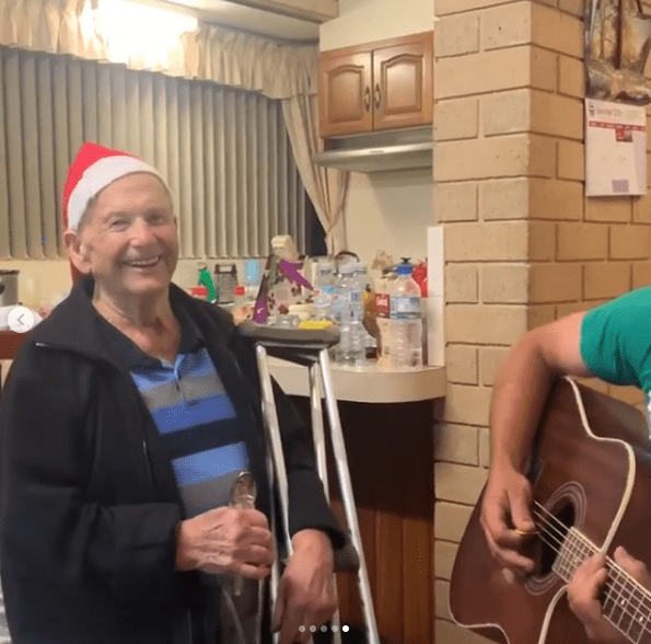 He was also seen enjoying some music as a family member played the guitar