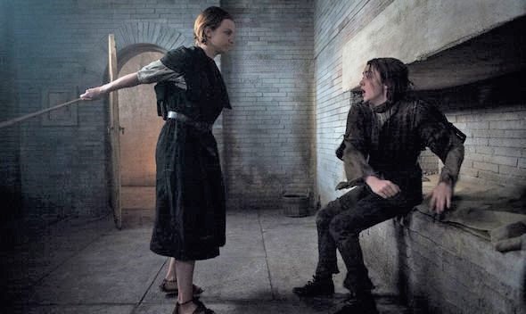  Arya was bullied by the Waif throughout her training