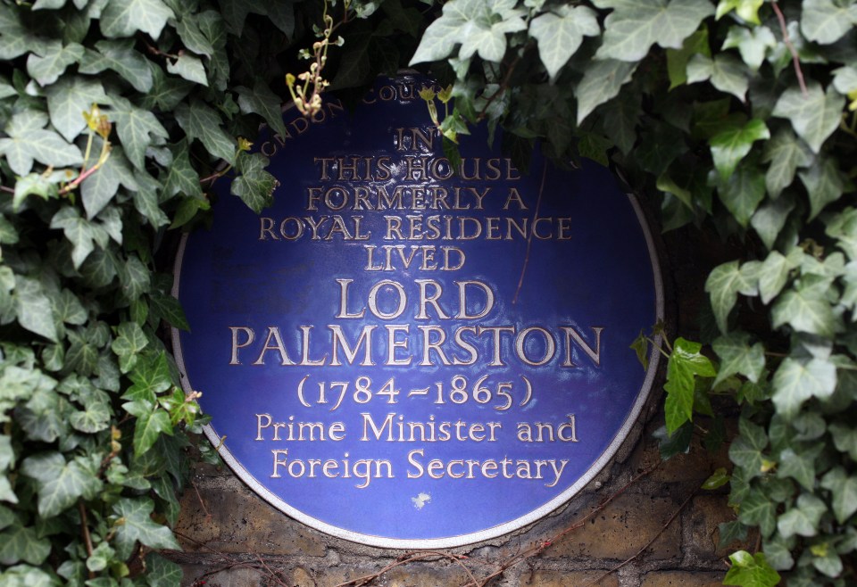  Former Prime Minister Lord Palmerston once lived in Cambridge House