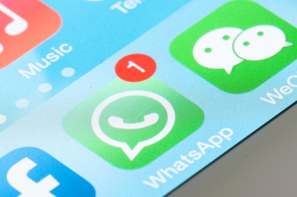  WhatsApp will start showing its users ads later this year