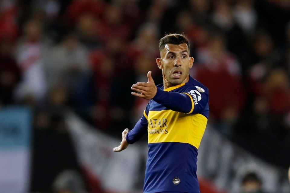  Carlos Tevez has emerged as a shock target for Manchester United