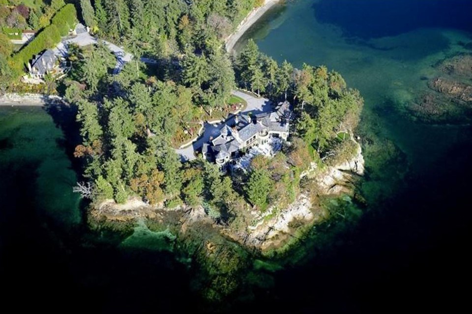  During their six-week Christmas break, Prince Harry and Meghan Markle stayed in an £11 million waterfront mansion on Vancouver Island