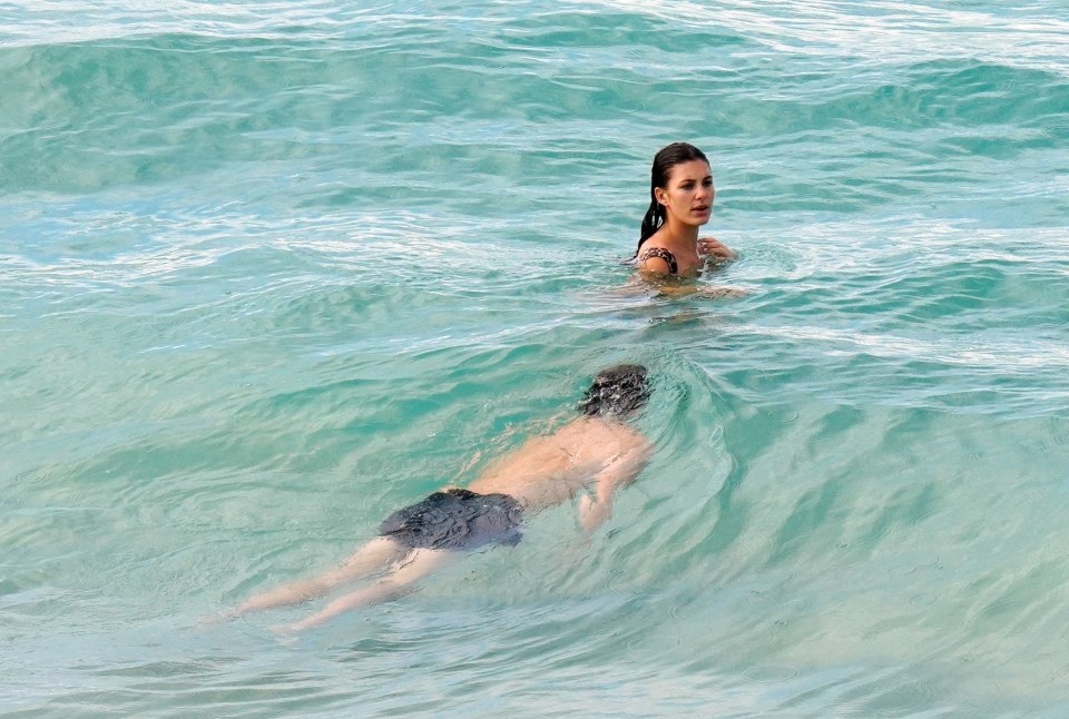  The lovers were pictured enjoying the sea