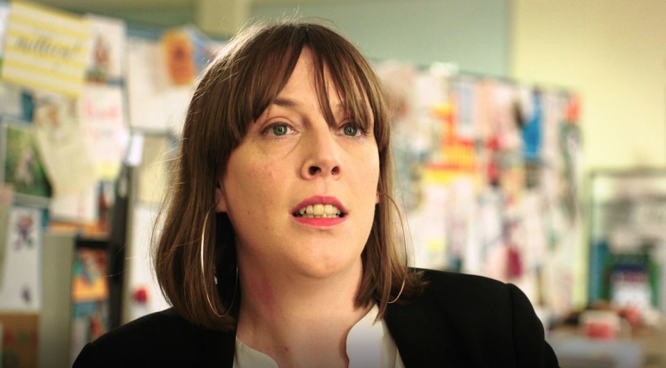  Jess Phillips announces she is running to be Labour leader