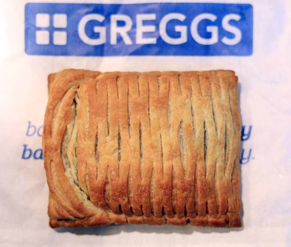  Greggs Vegan Steak Bake, £1.55 5/5