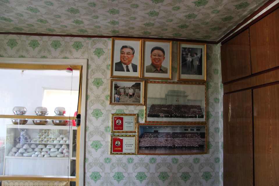  Government inspectors check homes are displaying the pictures (file image)