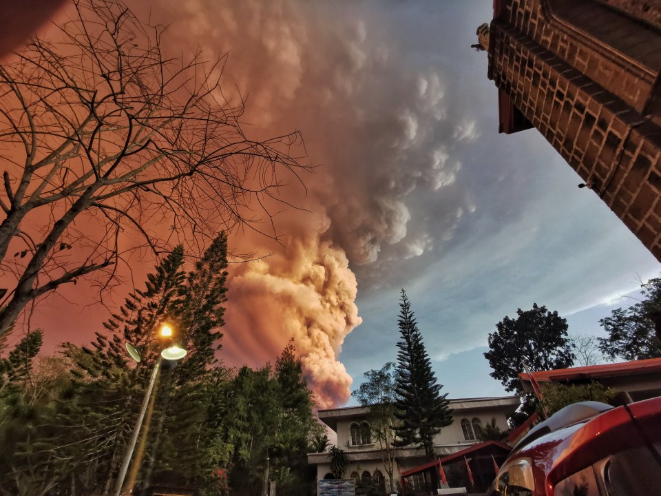 Manila Airport has suspended all flights after the Taal volcano eruption 