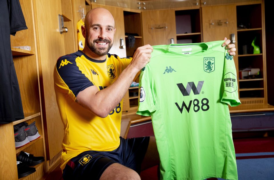  Pepe Reina has signed for Aston Villa on loan until the end of the season