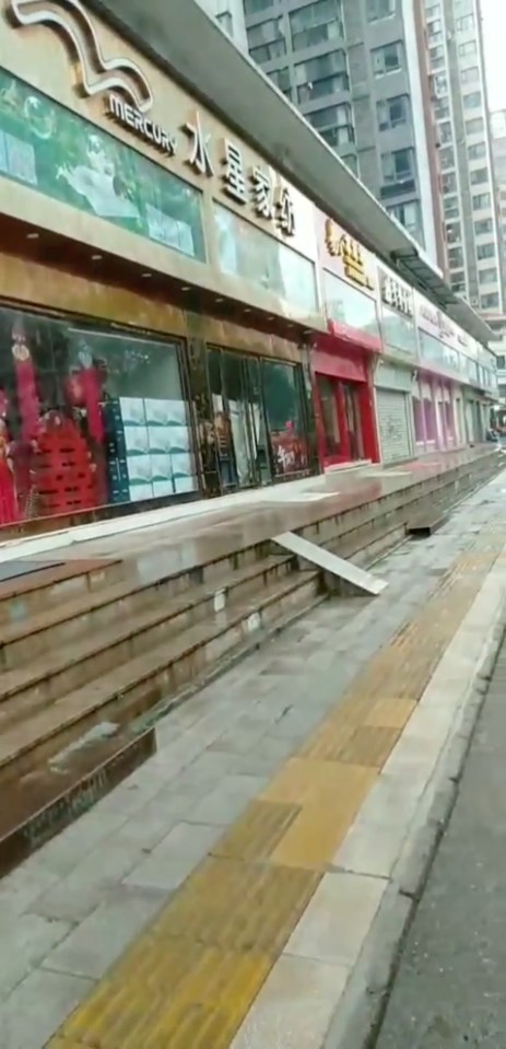  Shops in Wuhan remain closed on Friday, January 24 as residents have been told not to travel