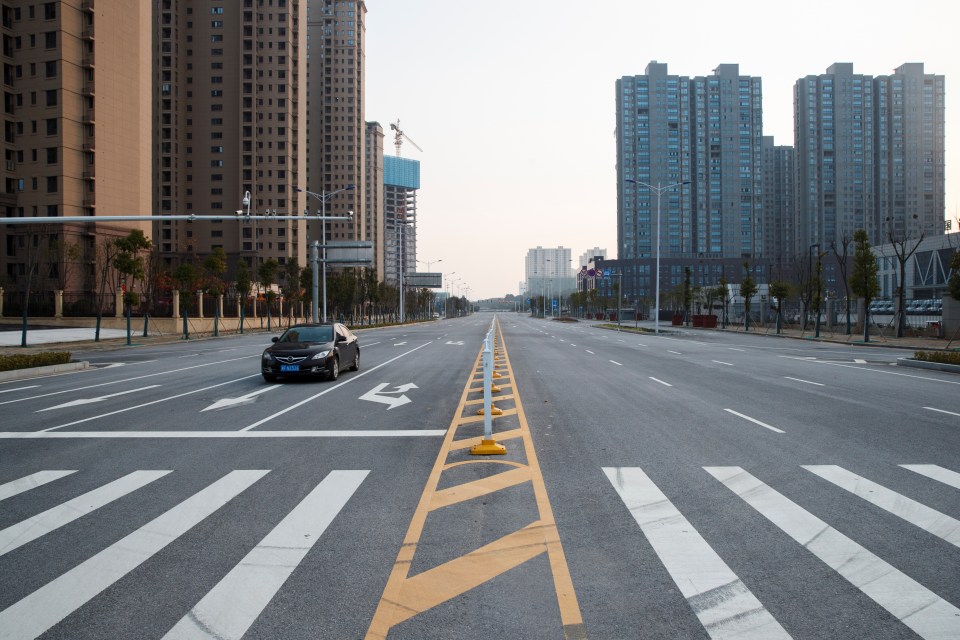  Deserted streets Yueyang, Hunan province, near the border to Hubei province, which is under partial lockdown