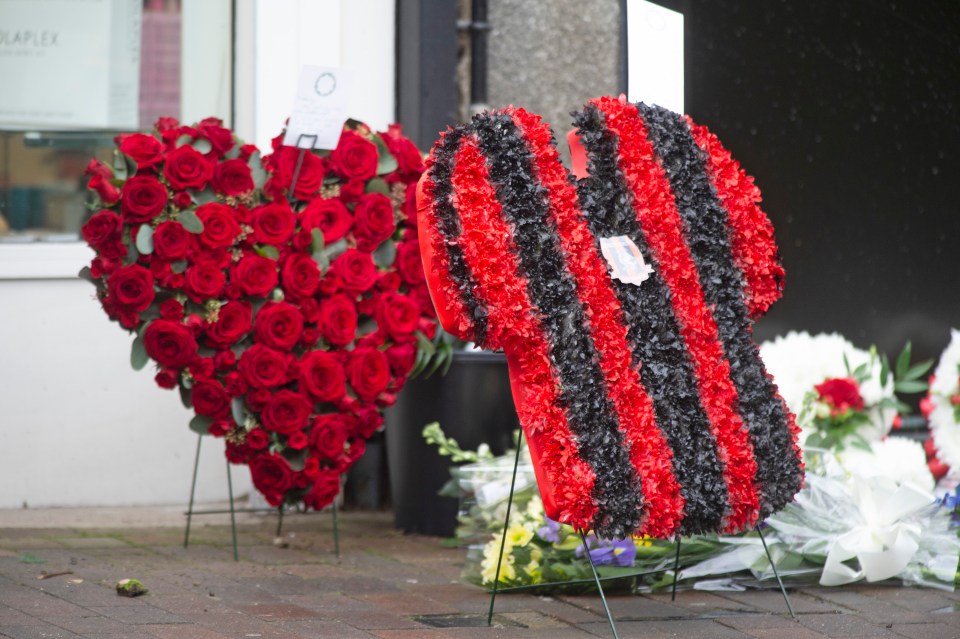  Roses and a floral arrangement in the colours of an Orpington Athletic FC shirt