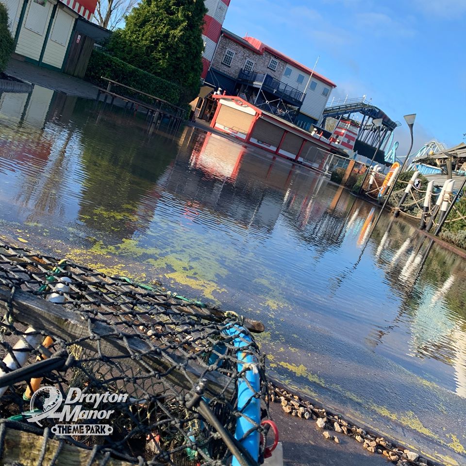  Drayton Manor has been forced to close the park due to Storm Dennis flooding