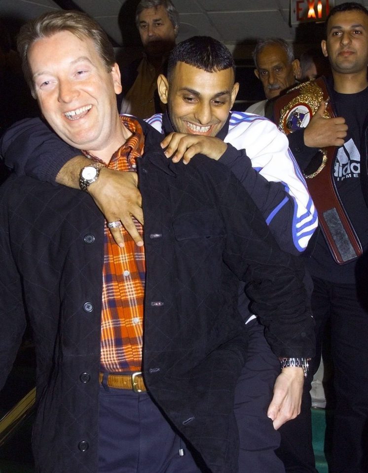  Frank Warren enjoys a laugh with Prince Naseem Hamed