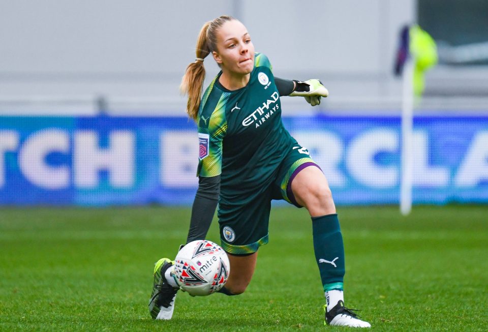  Ellie Roebuck is a bright young prospect at Manchester City