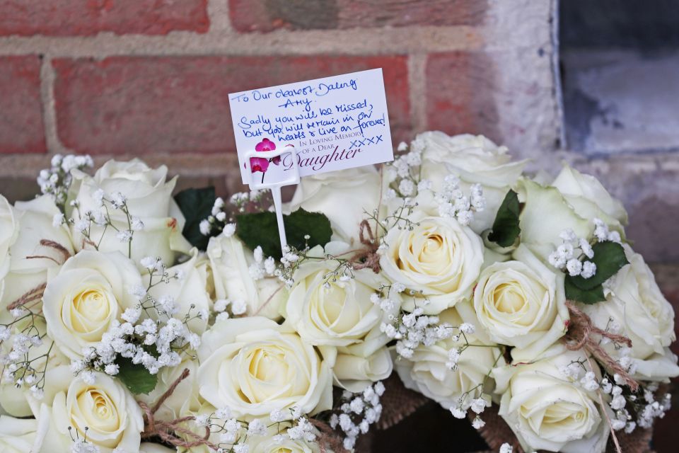  A heart-breaking message was left in memory of Ms Appleton