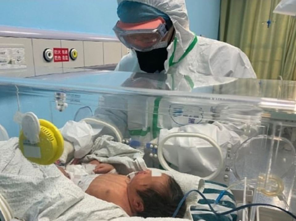  A Chinese baby born to a Wuhan coronavirus patient has been diagnosed with the deadly disease 30 hours after being delivered