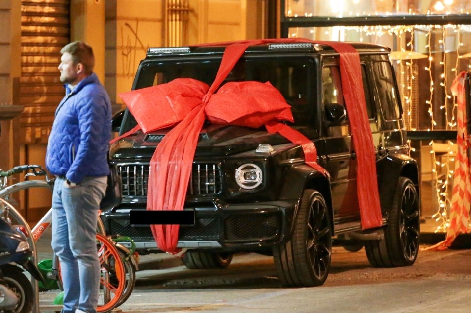  The model bought her boyfriend a Mercedes Benz Brabus costing up to £600,000 for his birthday