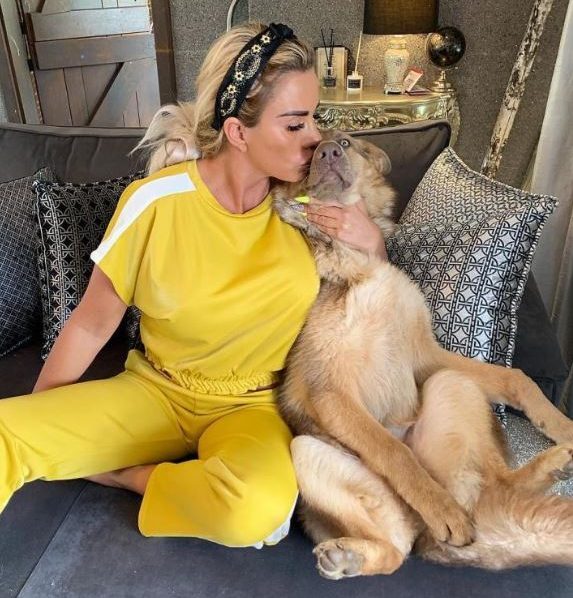 Katie Price with her dog Sparkle, who was sadly run over on the A24