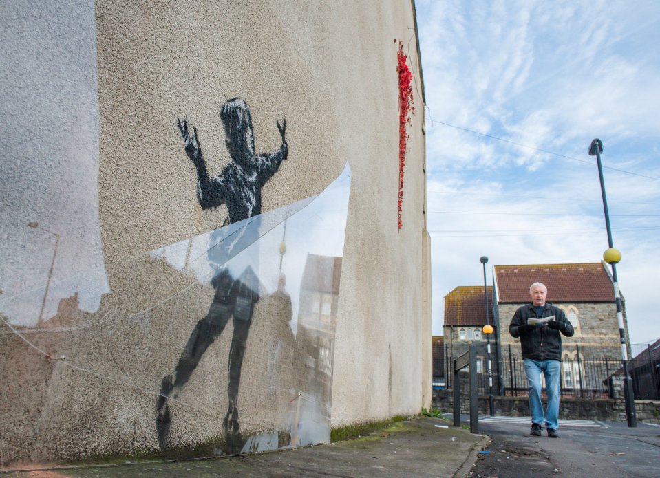  A clear panel was used to protect the mural