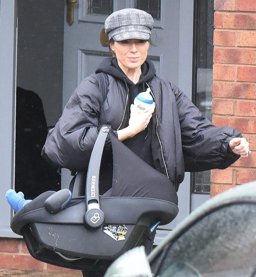  Eliza and and her two young children got into a green Bentley with Kevin outside their home