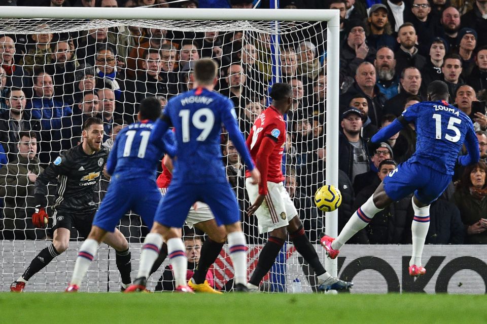  Kurt Zouma lashed home a strike that was ruled out for a foul