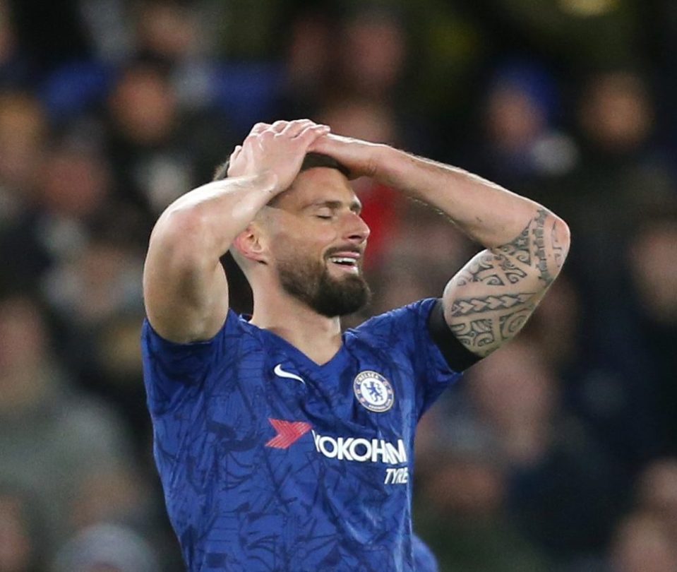  Olivier Giroud had a goal disallowed on Monday night... but could get another chance against Spurs