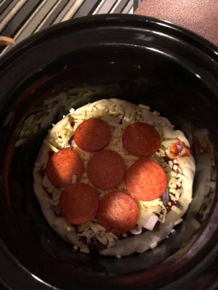 Others were quick to share their own slow cooker pizza triumphs 