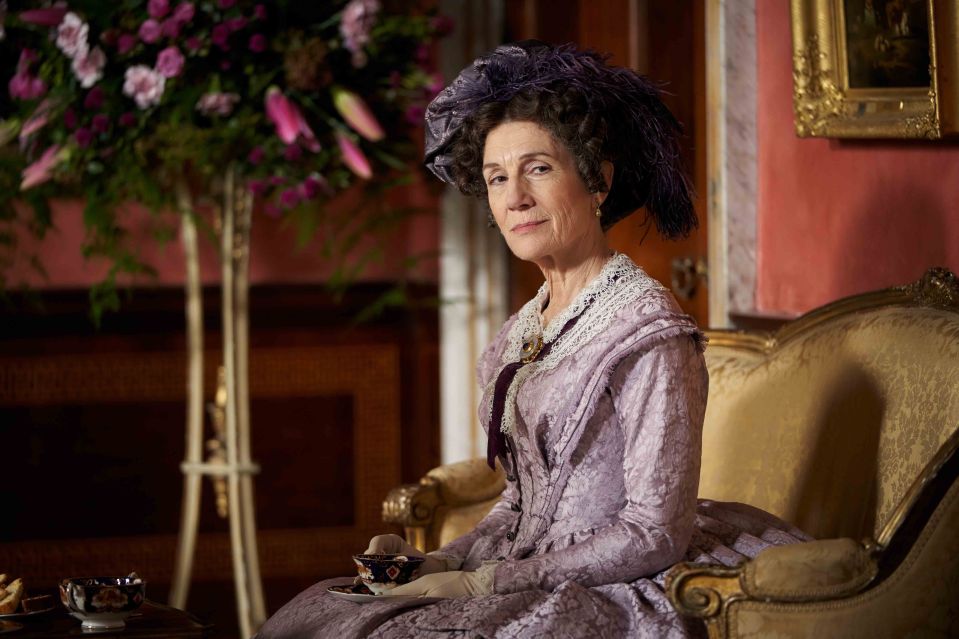  Harriet Walter as Caroline, Countess of Brockenhurst in Belgravia